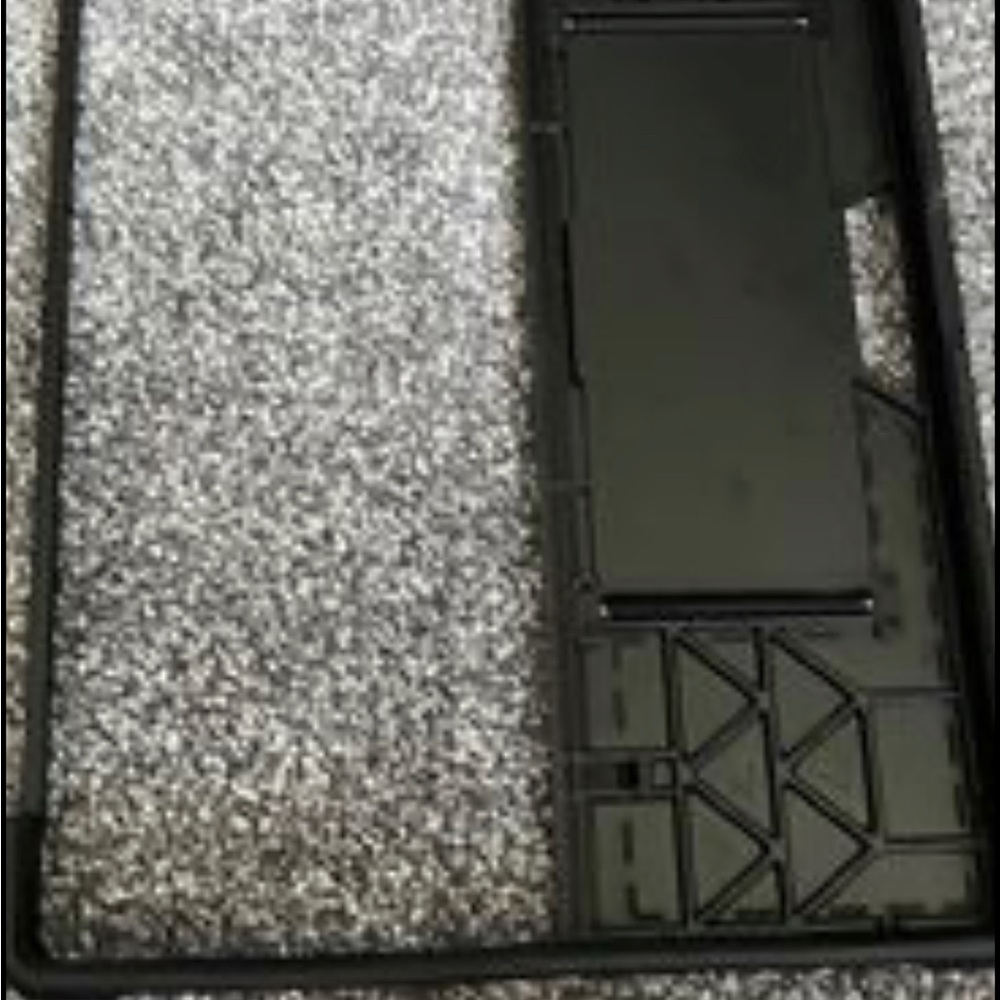 Surface Pro 6 - Picture 3 of 5